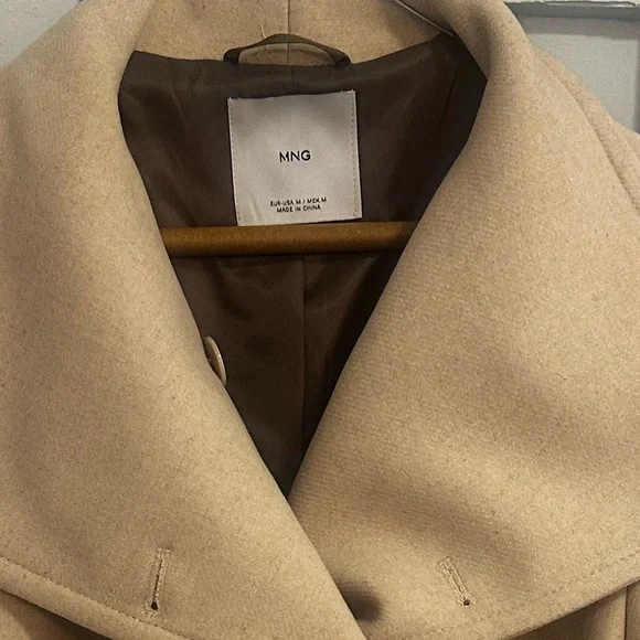 Designer look alike beautiful beige winter Coat from Mango - Picture 3 of 3